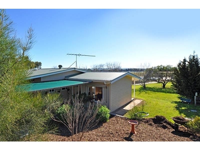 14 O’Connell Avenue, Hindmarsh Island SA 5214