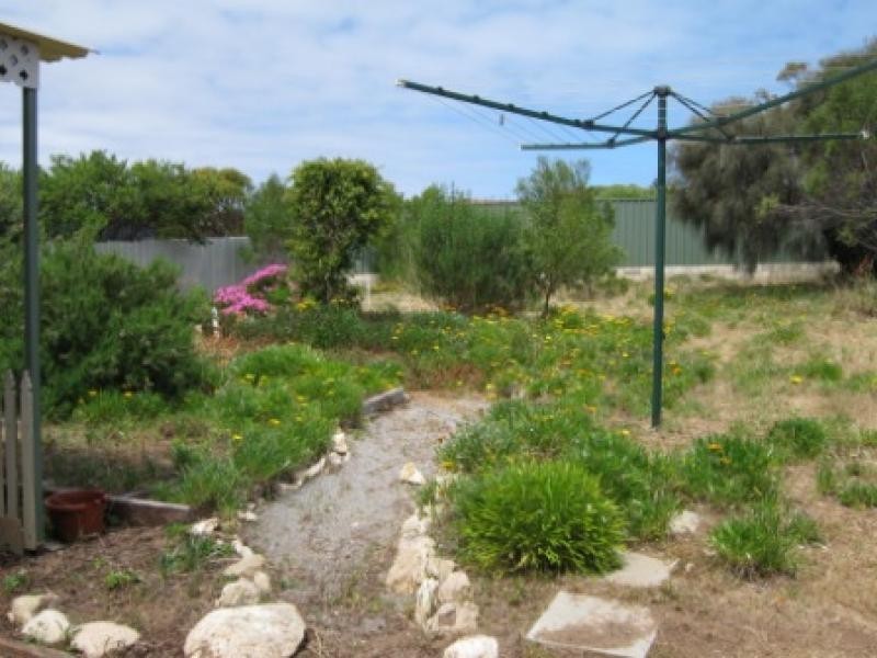 18 Gordon Street, Goolwa Beach SA 5214