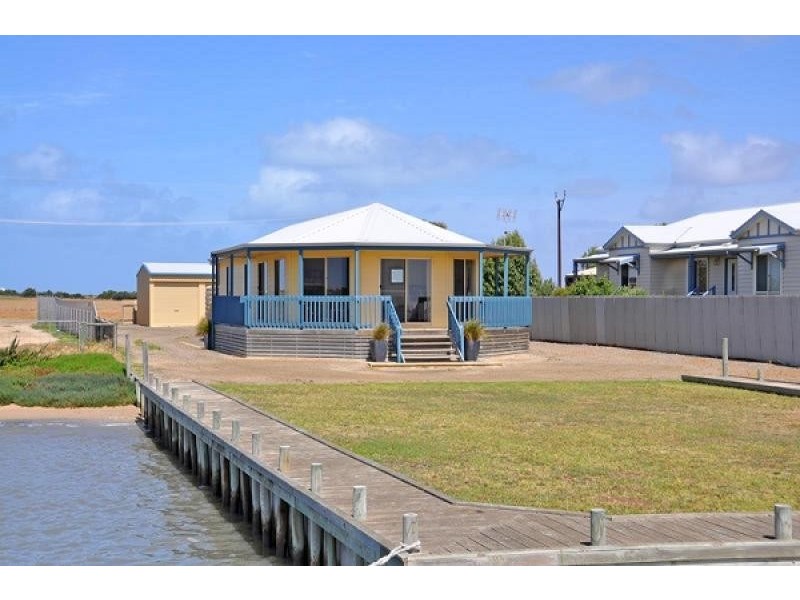 98 Mundoo Channel Drive, Hindmarsh Island SA 5214