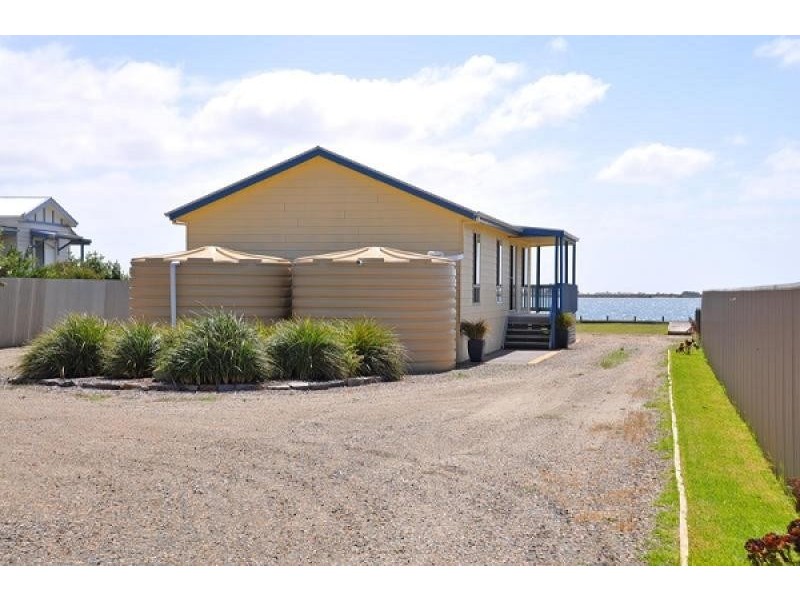 98 Mundoo Channel Drive, Hindmarsh Island SA 5214