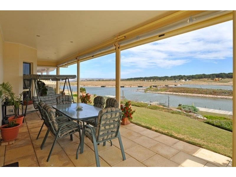 82 Britannia Parade, Hindmarsh Island SA 5214