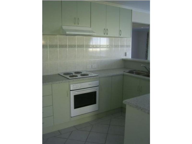 35 Britannia Parade, Hindmarsh Island SA 5214