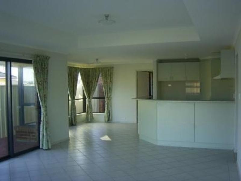 35 Britannia Parade, Hindmarsh Island SA 5214