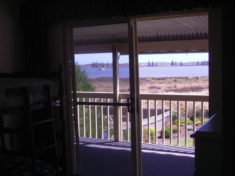 39 Arcadia Ave, Hindmarsh Island SA 5214