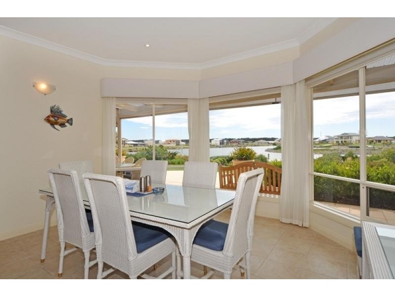 10 Arcadia Avenue, Hindmarsh Island SA 5214