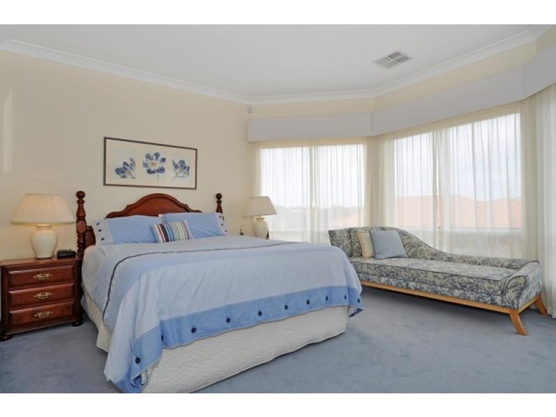 10 Arcadia Avenue, Hindmarsh Island SA 5214