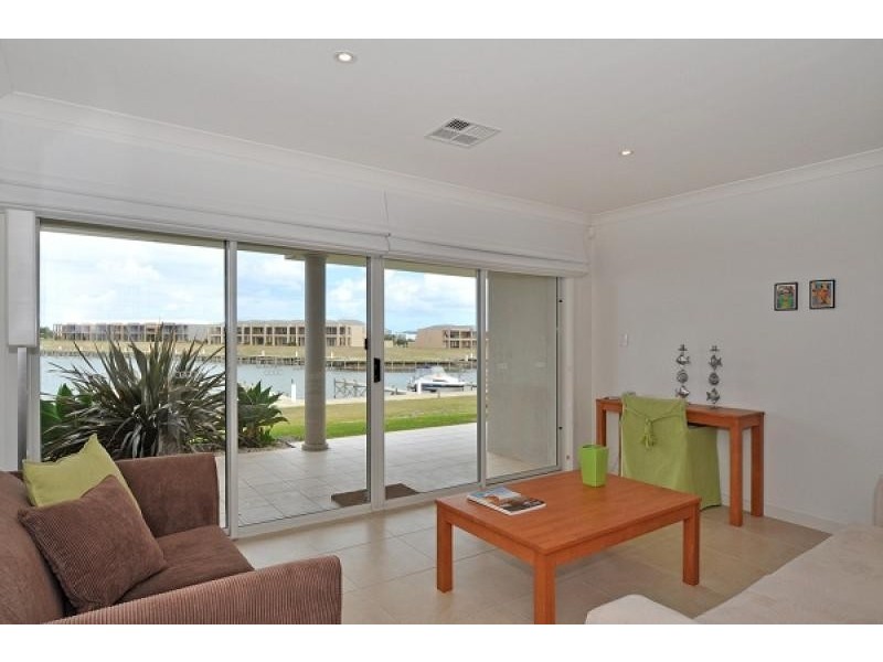 43 Vesta Drive, Hindmarsh Island SA 5214