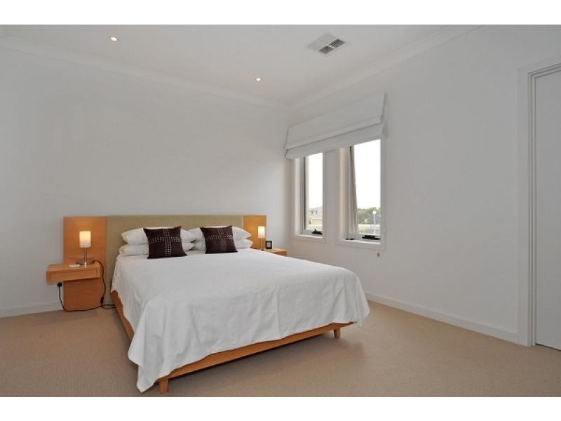 43 Vesta Drive, Hindmarsh Island SA 5214