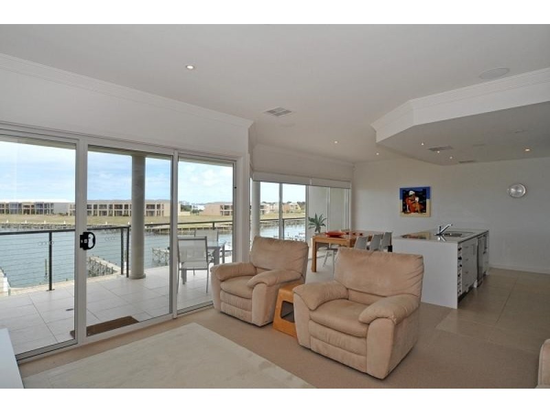 43 Vesta Drive, Hindmarsh Island SA 5214