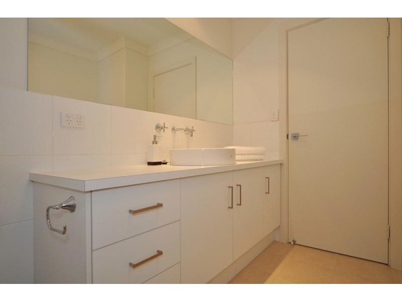 43 Vesta Drive, Hindmarsh Island SA 5214