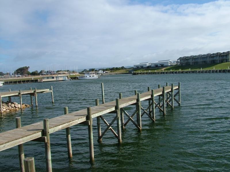 15 Vesta Drive, Hindmarsh Island SA 5214