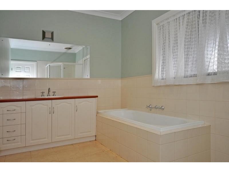 11 Corio Terrace, Goolwa SA 5214