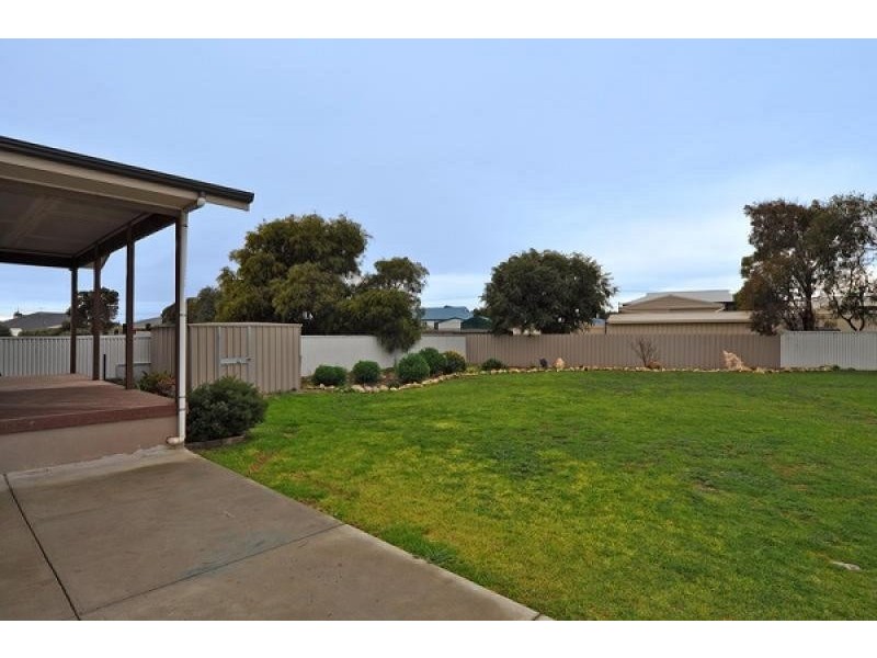 4 Merrett Avenue, Goolwa Beach SA 5214