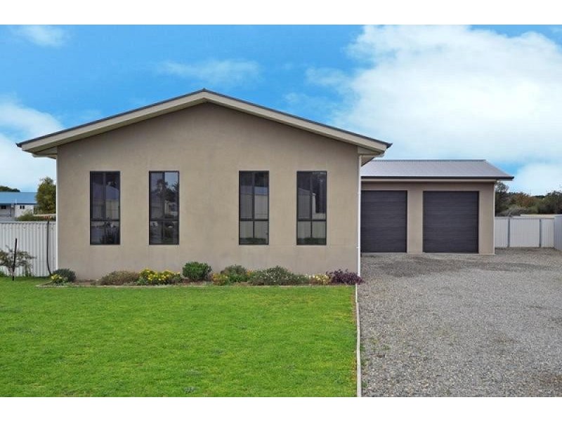 4 Merrett Avenue, Goolwa Beach SA 5214