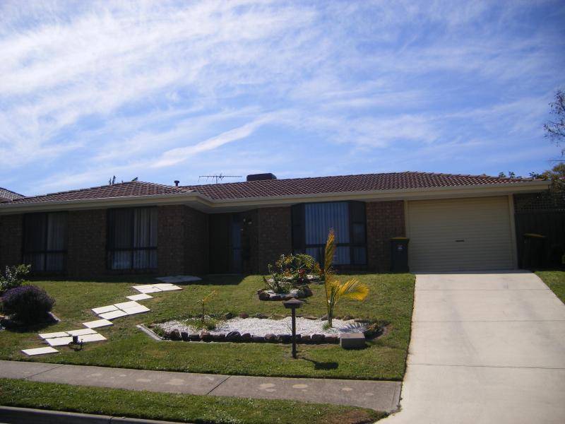 2 MADISON COURT, Hallett Cove SA 5158