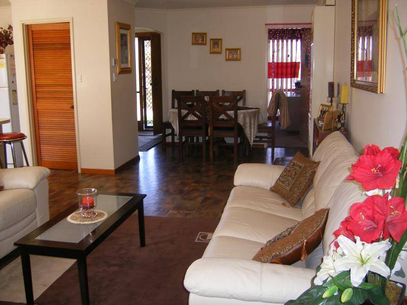 2 MADISON COURT, Hallett Cove SA 5158