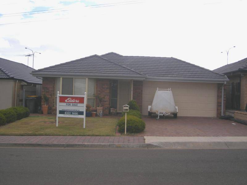 5 HEREFORD LANE, Woodcroft SA 5162