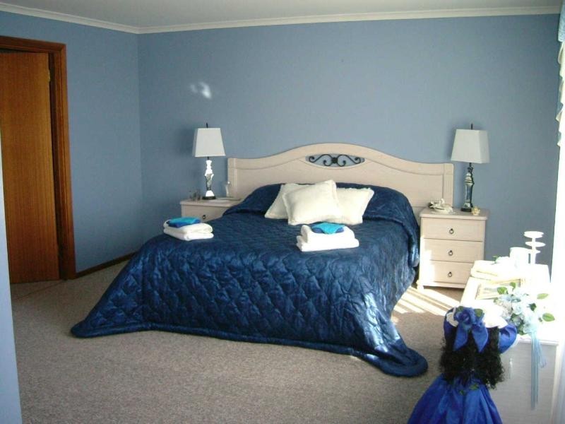 10 INGOMAR COURT, Hallett Cove SA 5158