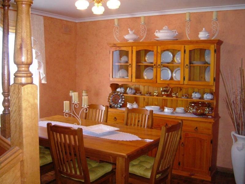 10 INGOMAR COURT, Hallett Cove SA 5158