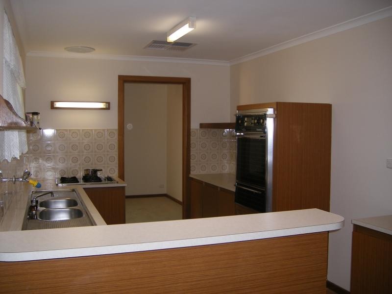 37 HEYSEN DRIVE, Sheidow Park SA 5158