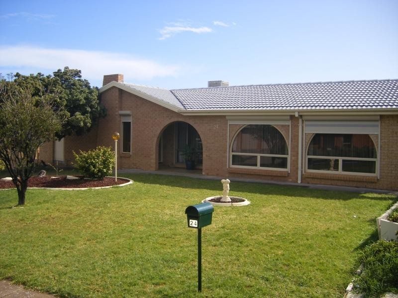 24 DUTCHMAN DRIVE, Hallett Cove SA 5158