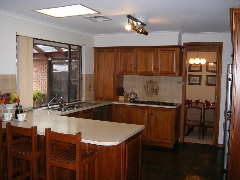 14 LERUNNA AVENUE, Hallett Cove SA 5158