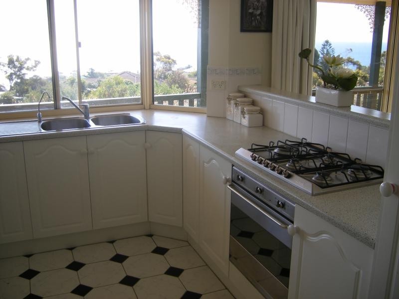 1 WONGGO STREET, Hallett Cove SA 5158