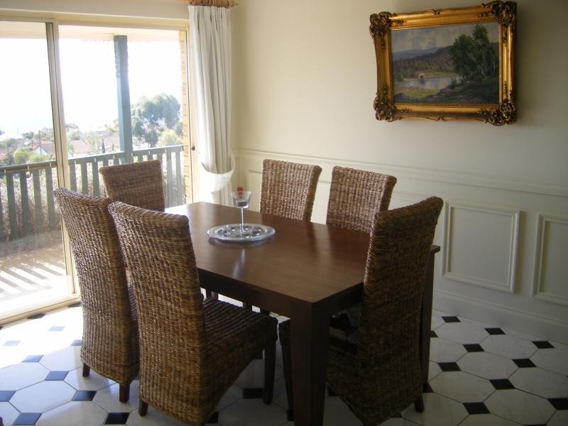 1 WONGGO STREET, Hallett Cove SA 5158