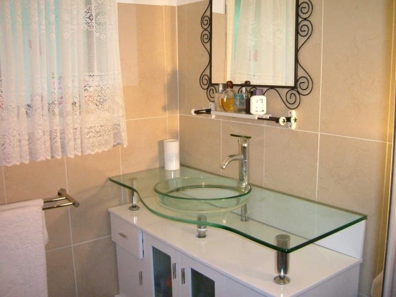 5 SOVEREIGN STREET, Hallett Cove SA 5158