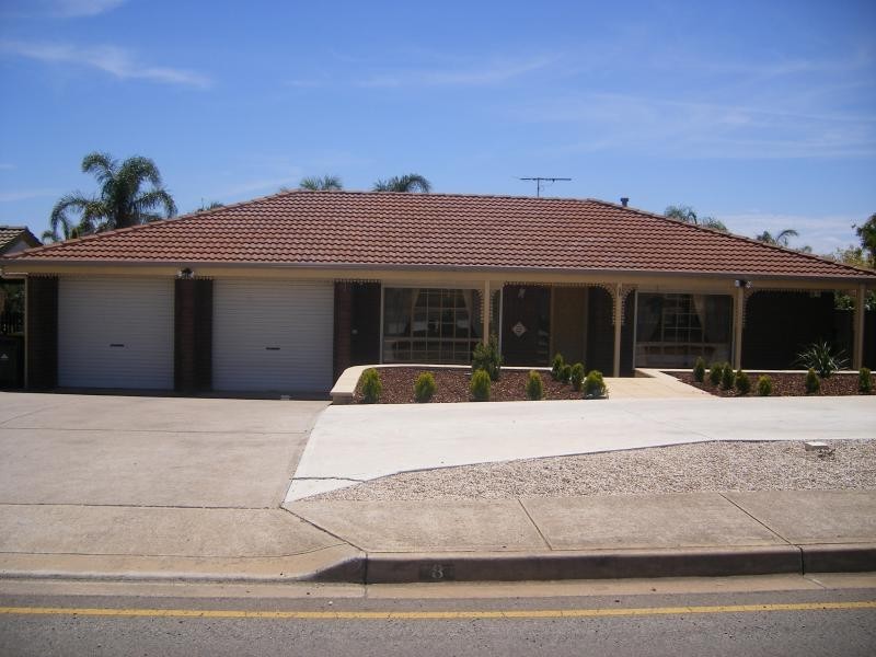 8 ZWERNER DRIVE, Hallett Cove SA 5158