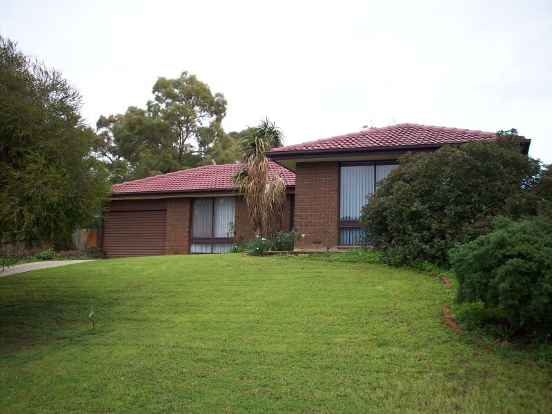 17 HEYSEN DRIVE, Sheidow Park SA 5158