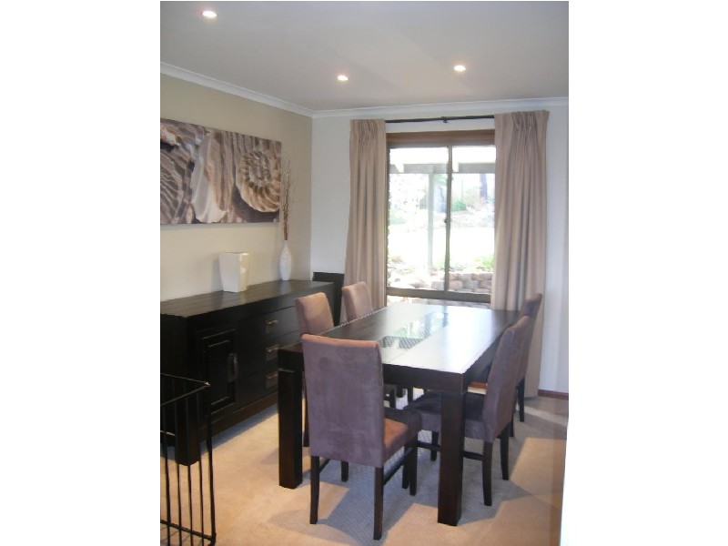 11 WEERAB DRIVE, Hallett Cove SA 5158