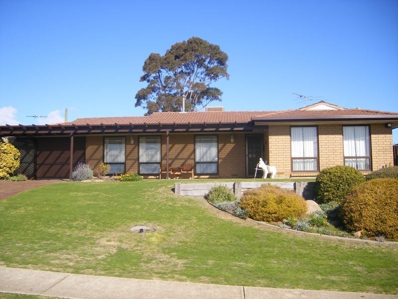 86 Perry Barr Road, Hallett Cove SA 5158