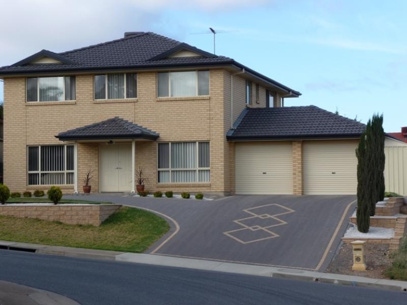 11 Fairhill Street, Hallett Cove SA 5158