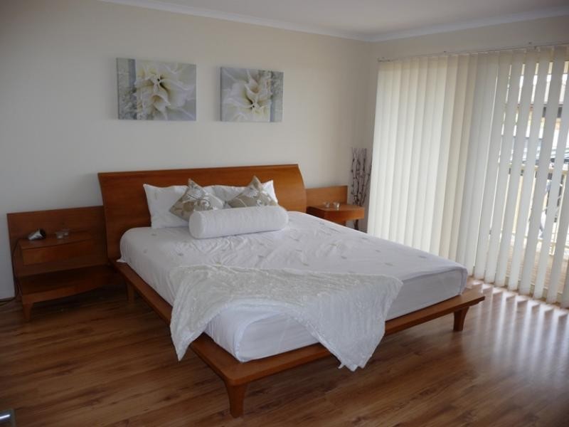 11 Fairhill Street, Hallett Cove SA 5158