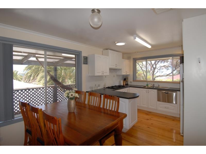 8 Ariel Street, Hallett Cove SA 5158