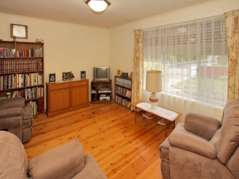 21 Hele Crescent, Trott Park SA 5158