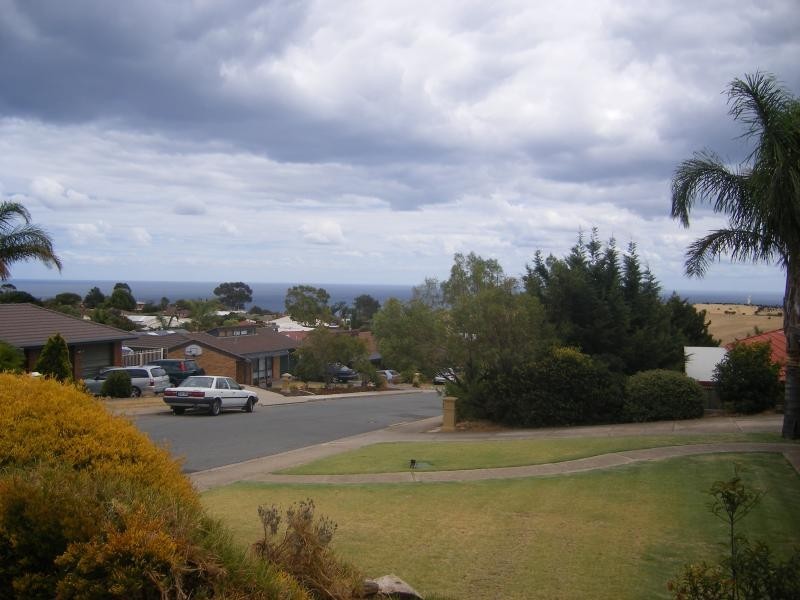 47 Moor Crescent, Hallett Cove SA 5158