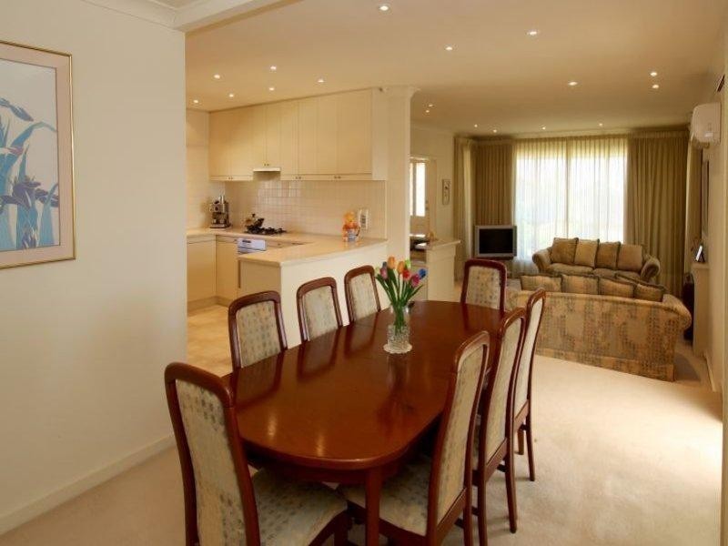 6 Thermopylae Crescent, Hallett Cove SA 5158