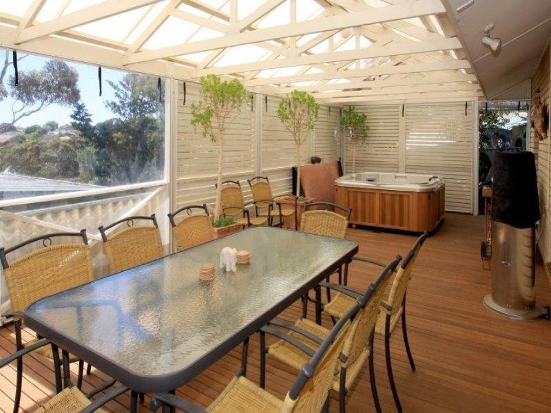 6 Thermopylae Crescent, Hallett Cove SA 5158