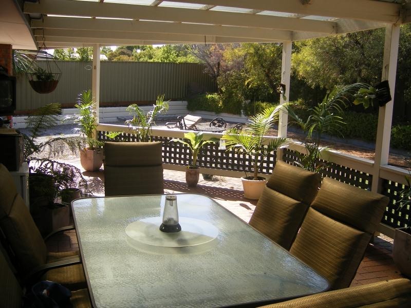 6 Norma Court, Hallett Cove SA 5158