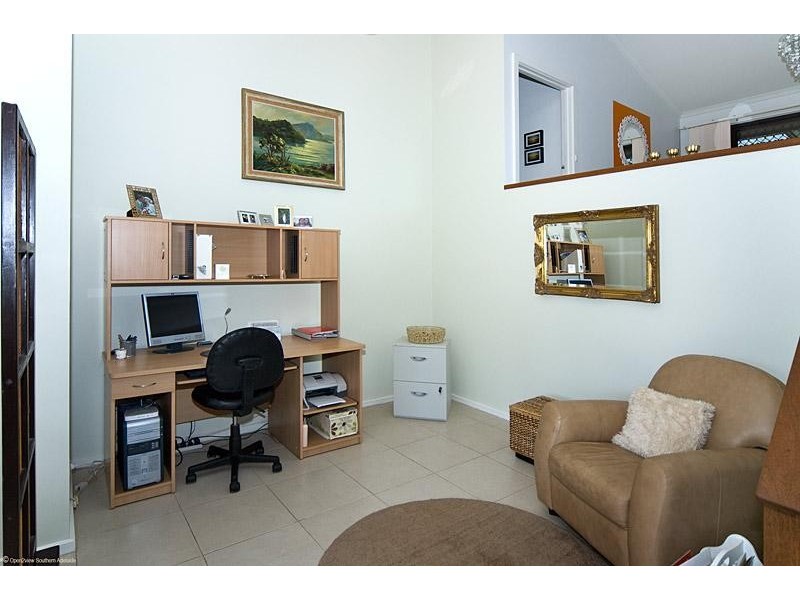 11 Ginkgo Street, Hallett Cove SA 5158