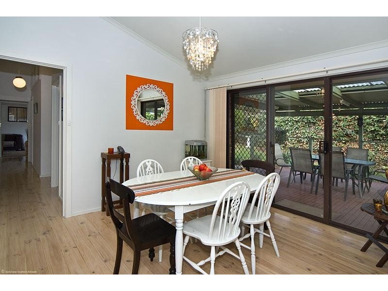 11 Ginkgo Street, Hallett Cove SA 5158