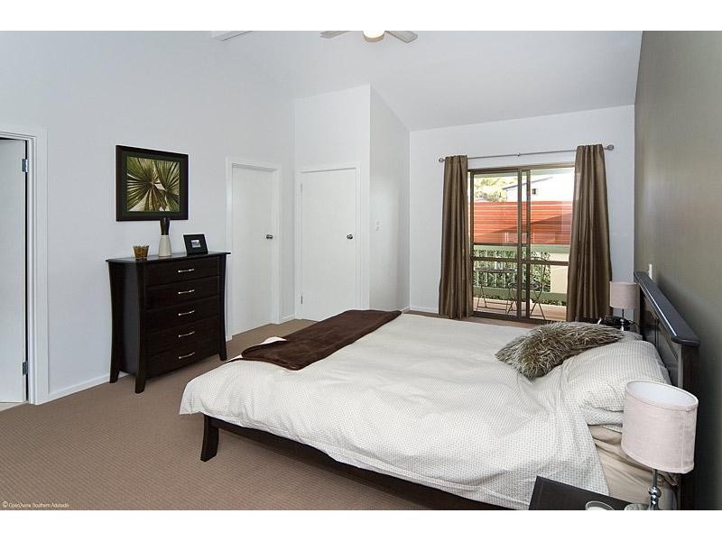 11 Ginkgo Street, Hallett Cove SA 5158