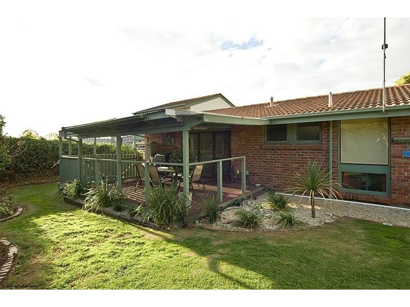 11 Ginkgo Street, Hallett Cove SA 5158