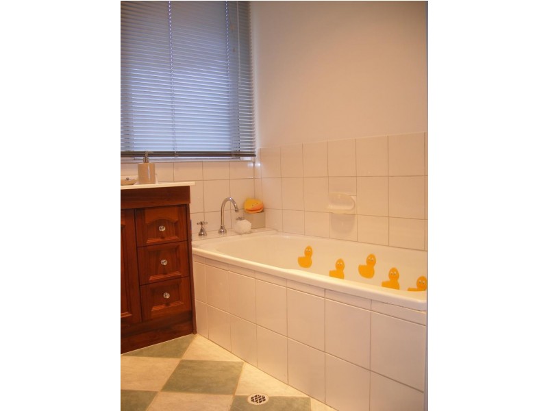 3 Kahan Court, Trott Park SA 5158