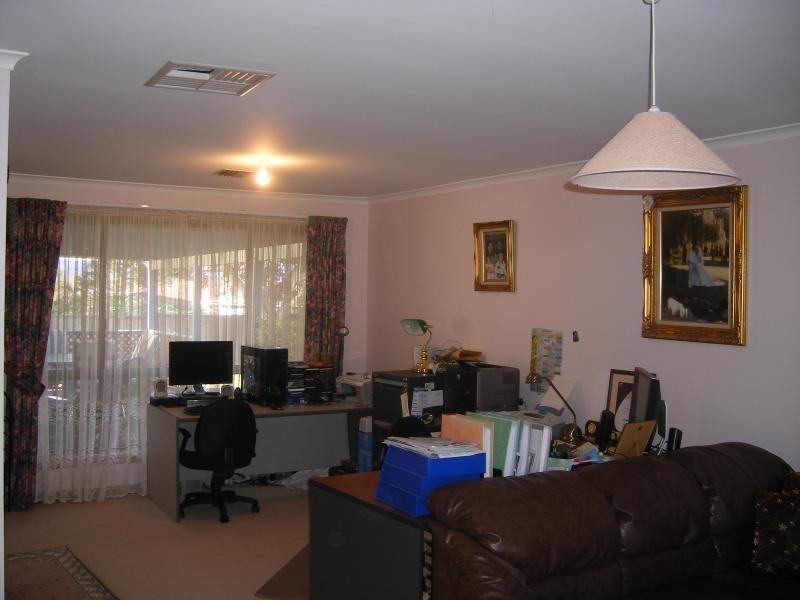 36 Barton Drive, Trott Park SA 5158