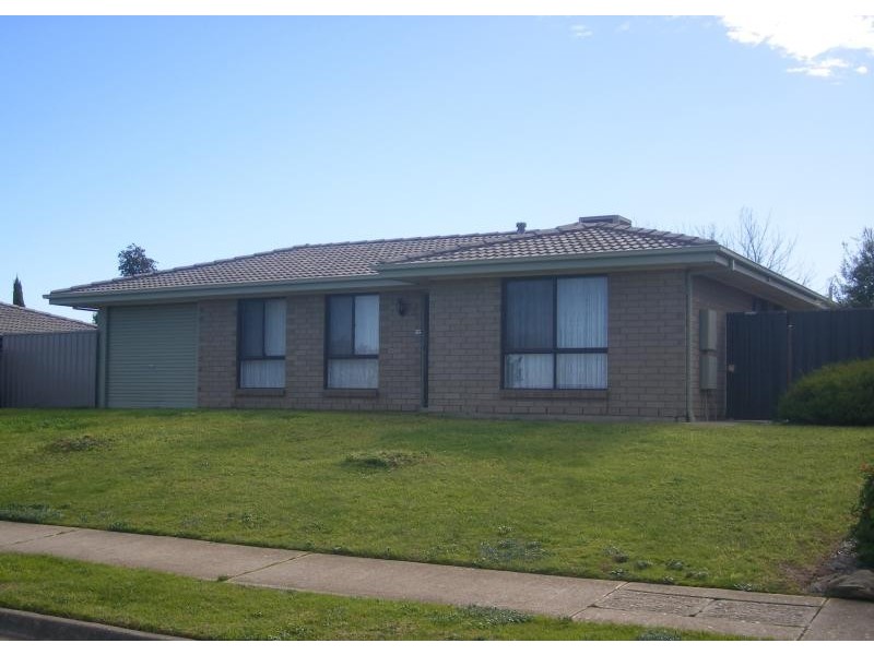 29 Barton Drive, Trott Park SA 5158