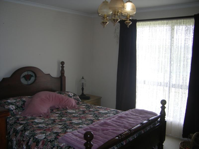 29 Barton Drive, Trott Park SA 5158