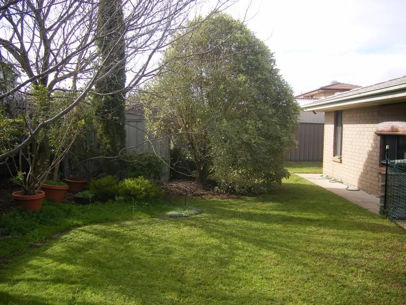 29 Barton Drive, Trott Park SA 5158